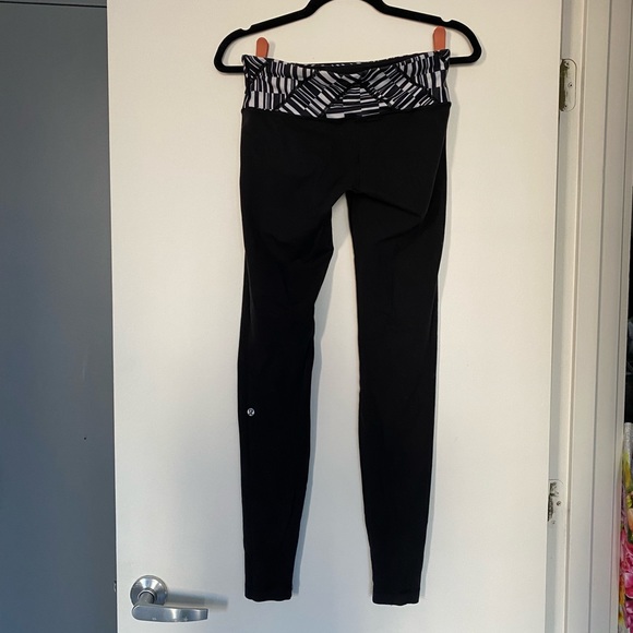 lululemon athletica Pants - Lululemon Wunder Under Leggings Size 6